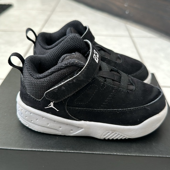 Jordan Max Aura 3 - Picture 3 of 8